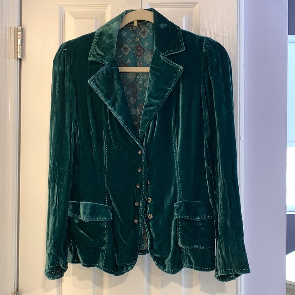 Authentic Elie Tahari Velvet Jacket with beaded belt